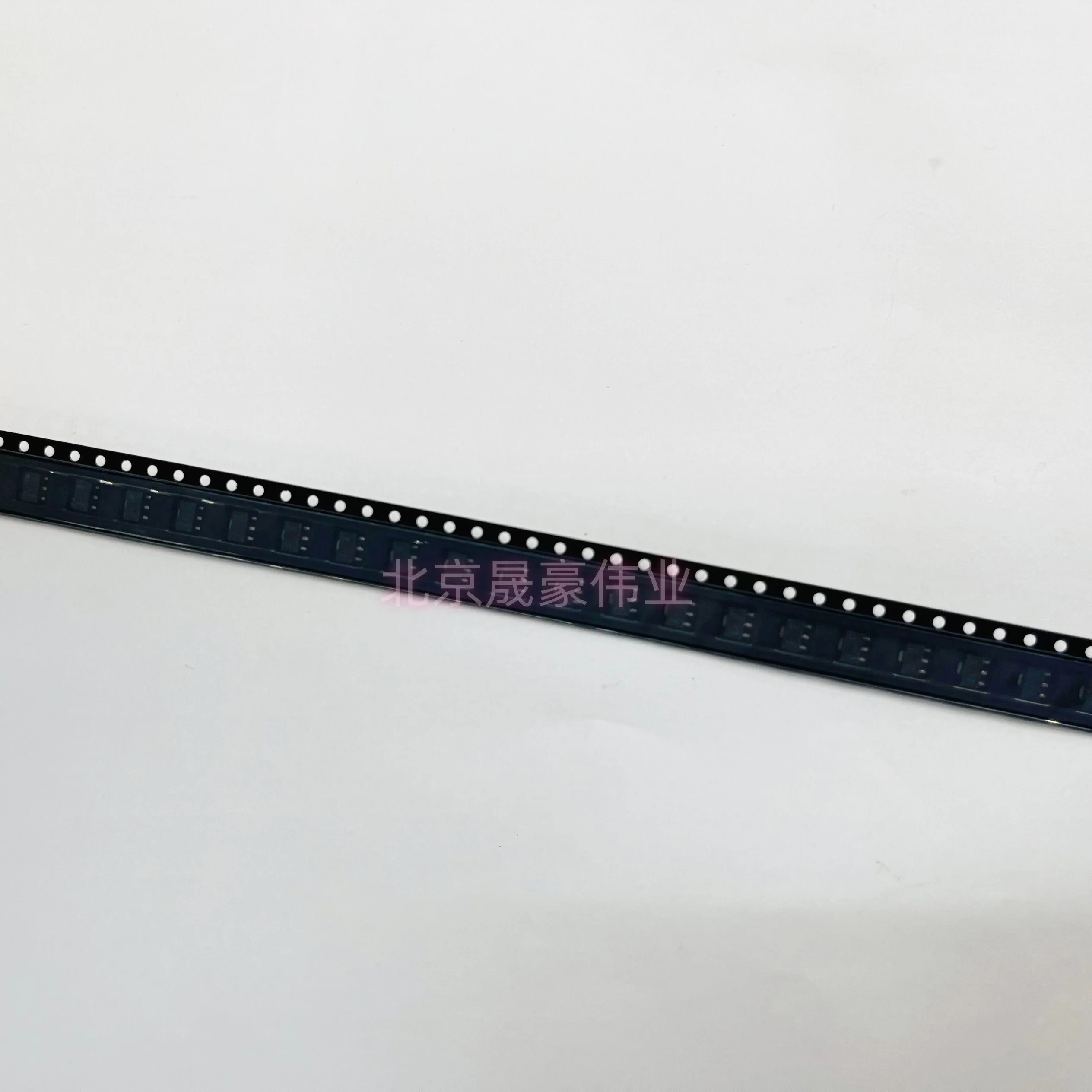 10pcs NDT3055L original imported MOSFET 60V 4A N channel screen printed 3055L SOT-223