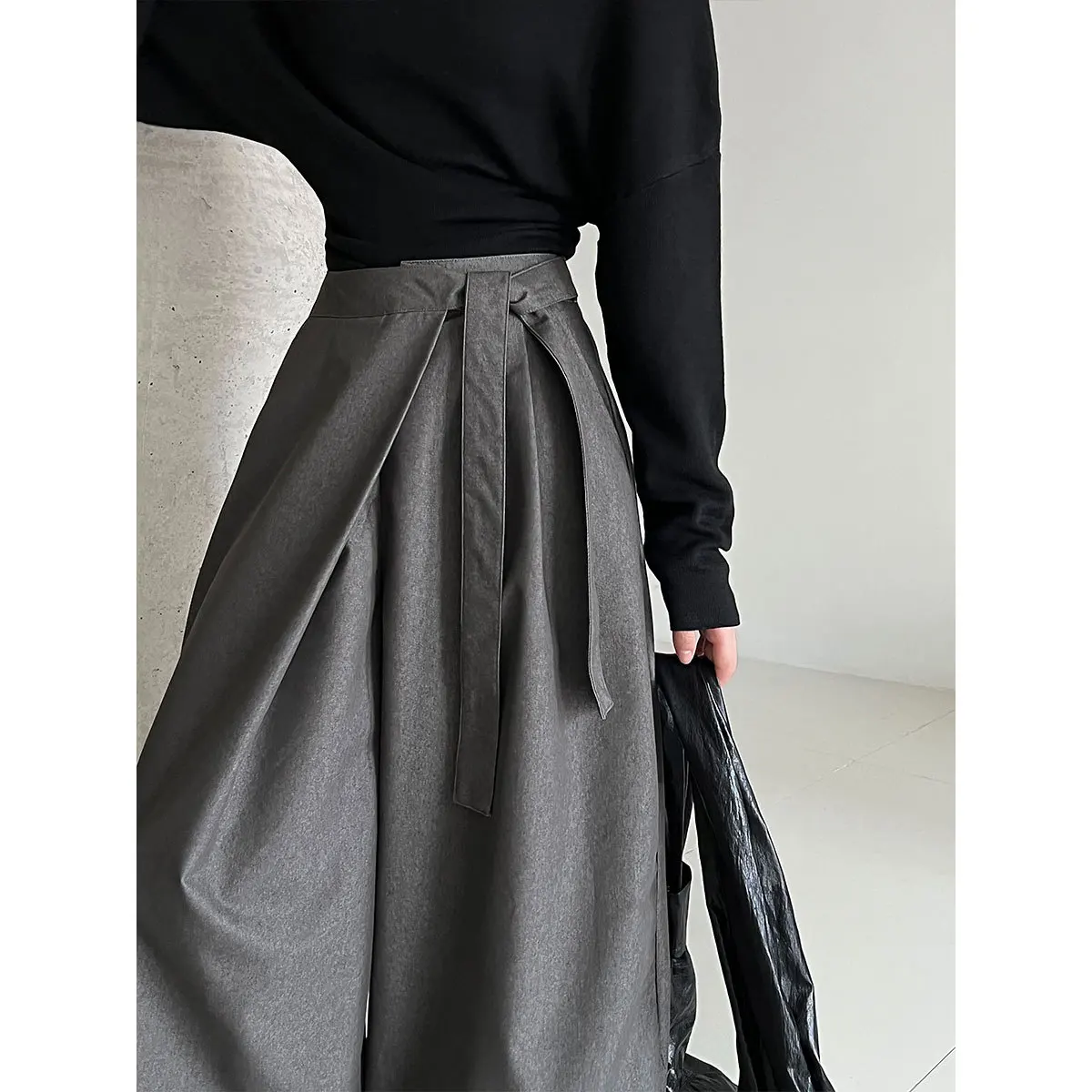 Pantaloni a gamba larga a vita alta asimmetrici con cinturino da donna 25 Autunno Nuovi pantaloni da pendolare dimagranti copricostume