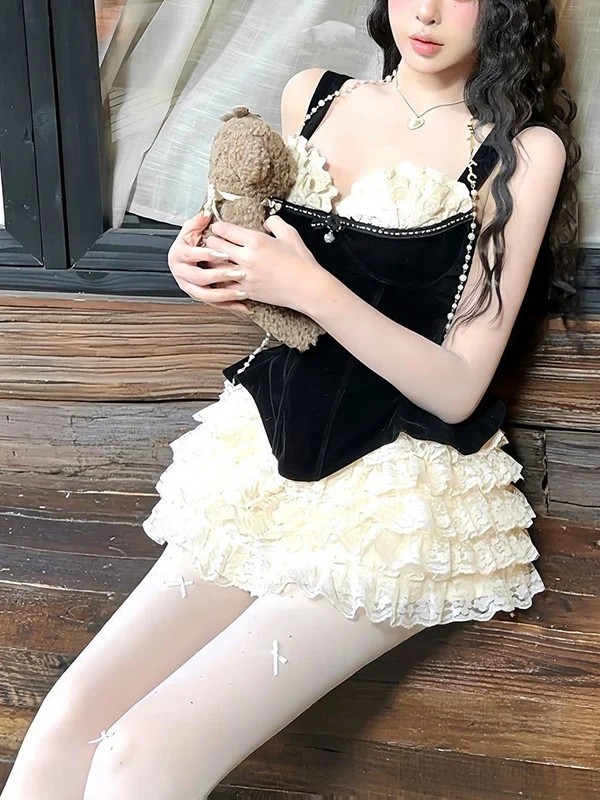

Pure Desire Sexy Girl Lace Patchwork Halter Top Slimming High Waist Skirt Two Piece Set Women's Summer Fashion Ensemble