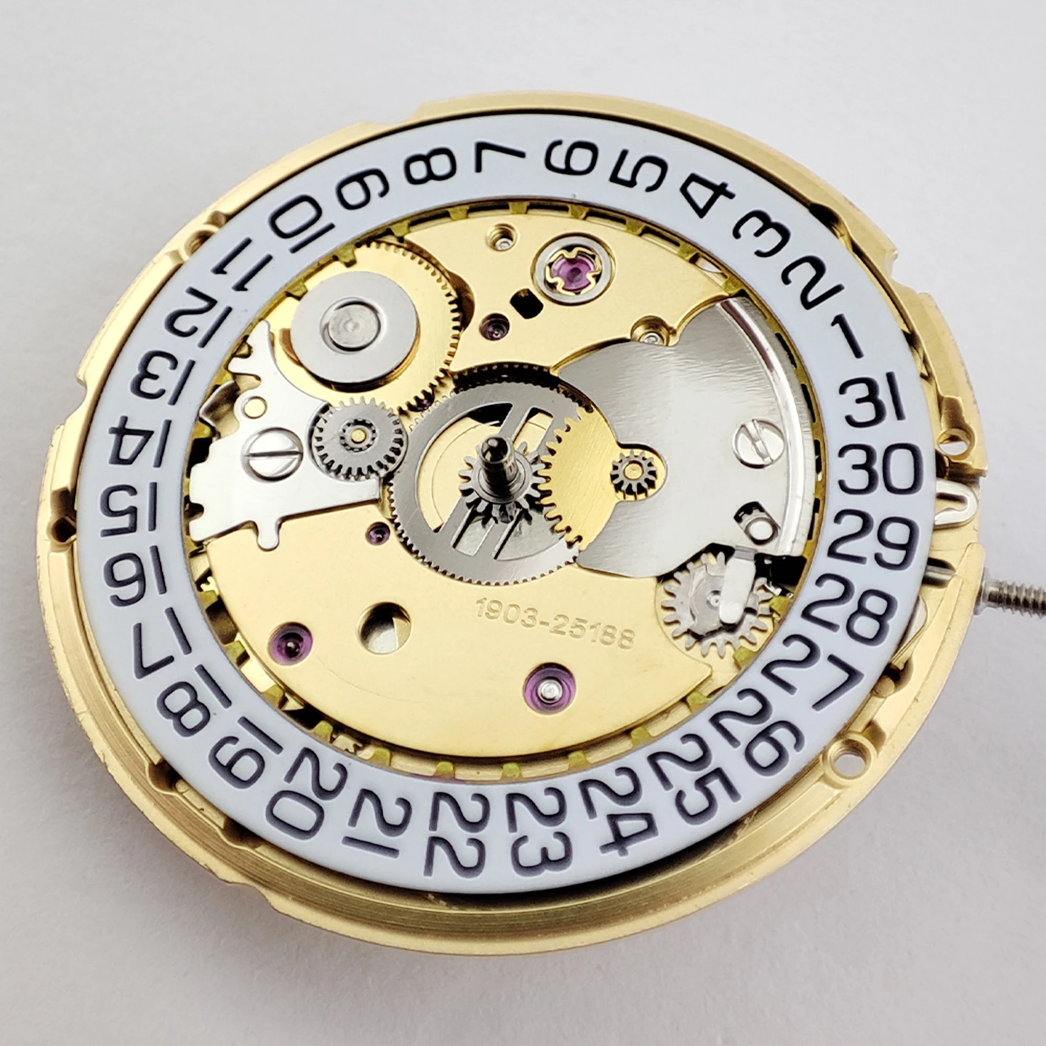 Movimento PT5000 Parti dell'orologio automatico Visualizzazione della data alle 3 25 gioielli Colore oro Rotore antiurto Accessorio inciso Commercio all'ingrosso