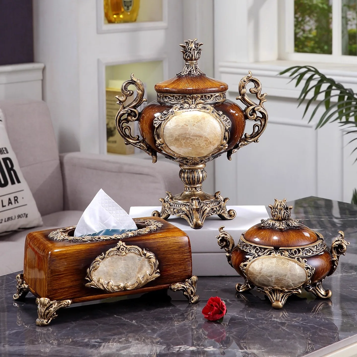 European-style Minimalist Tissue Box, Ashtray, Flower Vase, High-end Living Room Coffee Table, TV Cabinet, Sideboard, Housewarmi