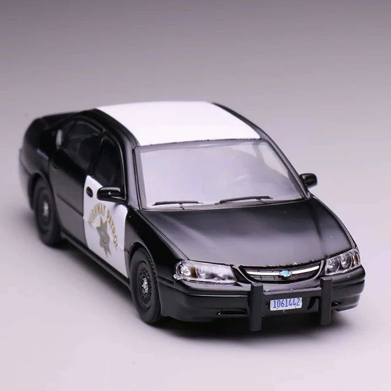 596-162# 1:64 Scale 2005 Impala CHP California Highway Patrol Simulated Alloy Toy Car Model Scene Accessories Souvenir Gift
