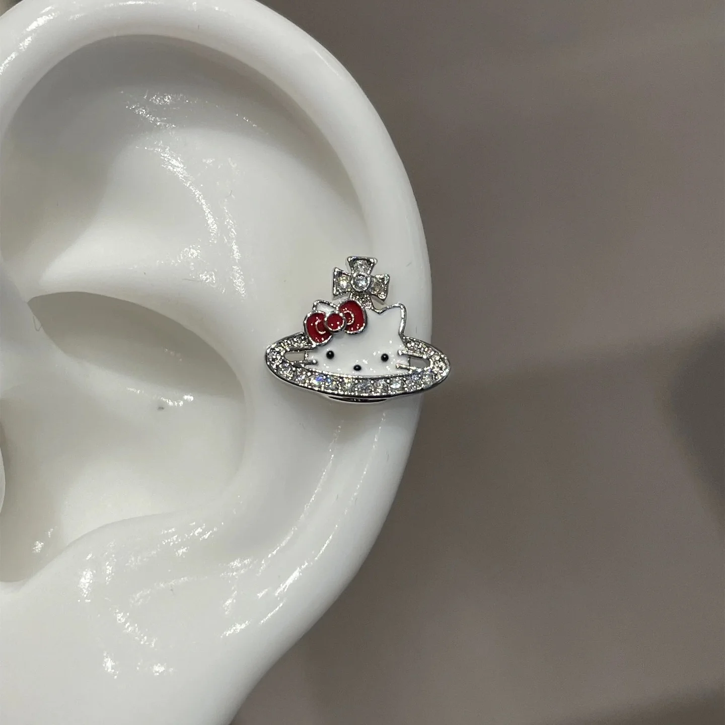 Kawaii Sanrio Diamond Saturn Hello Kitty Head Ear Bone Studs Ribbon Ear Cochlear Studs Earrings Cute Cartoon 925 Sweet Earrings