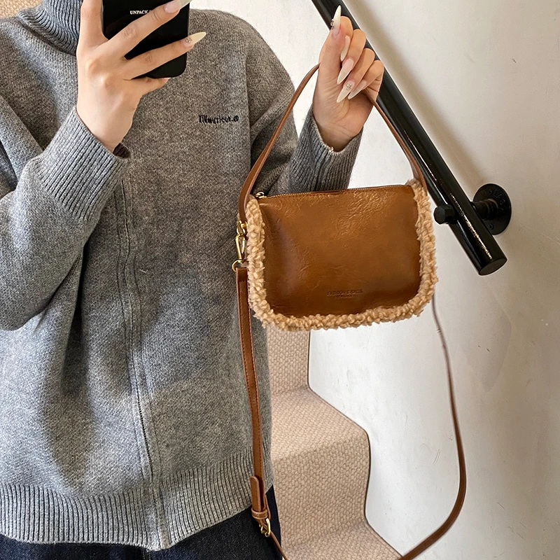 Popular in Autumn and Winter Lamb Burrs PU Ladies' Small Square Bag Fashion Good-looking Retro Versatile The Single Shoulder Bag