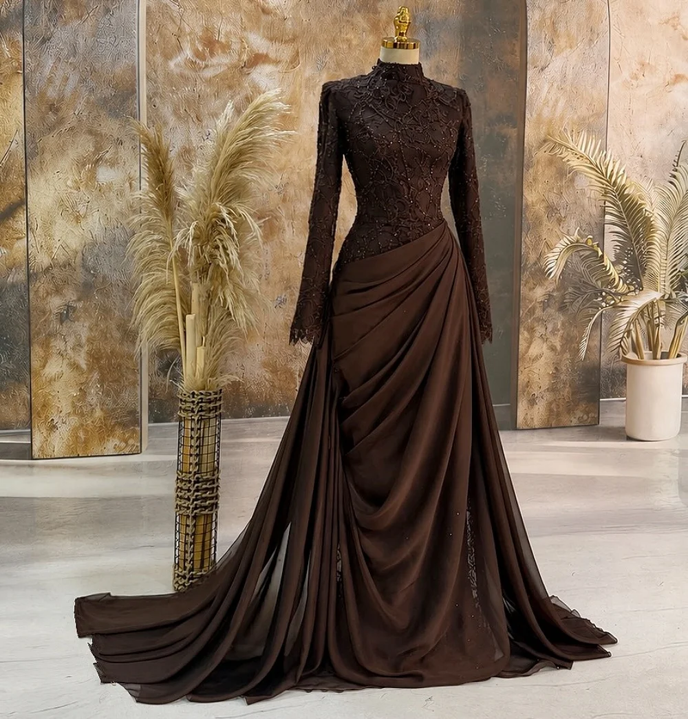 Maßgeschneidertes, exquisites Abendkleid mit hohem Kragen und langen Ärmeln für Bankette, Spitze, weiche Falten, elegantes Hochzeitskleid, klassisch