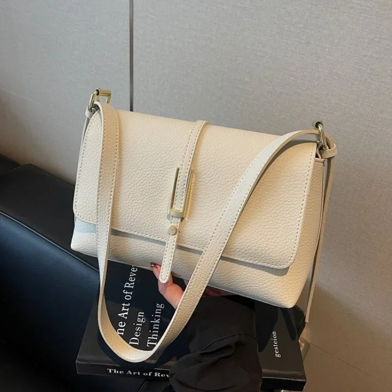 حقيبة كروس نسائية كلاسيكية بحزام على شكل سلسلة وحقيبة يد عصرية بتصميم فاخر وحقيبة كتف نسائية