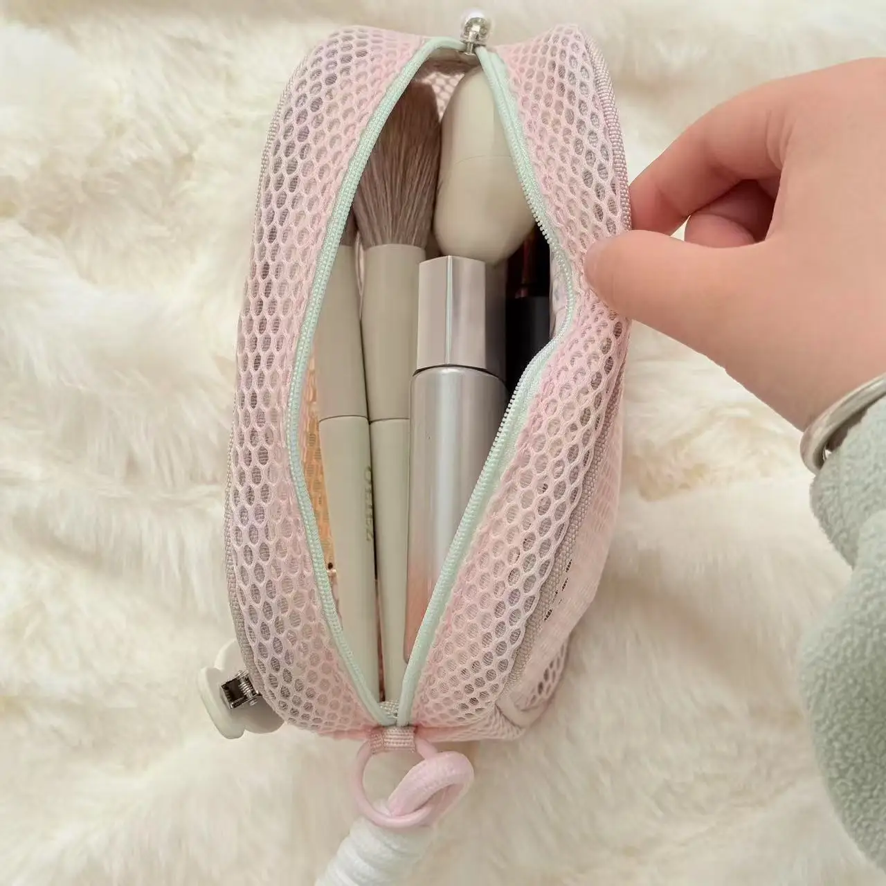 Tofu Block Mesh Cosmetic Bag Dopamine Style Pearl Zipper Large Capacity Portable Travel Wash Bag High Aesthetic Storage Pouch