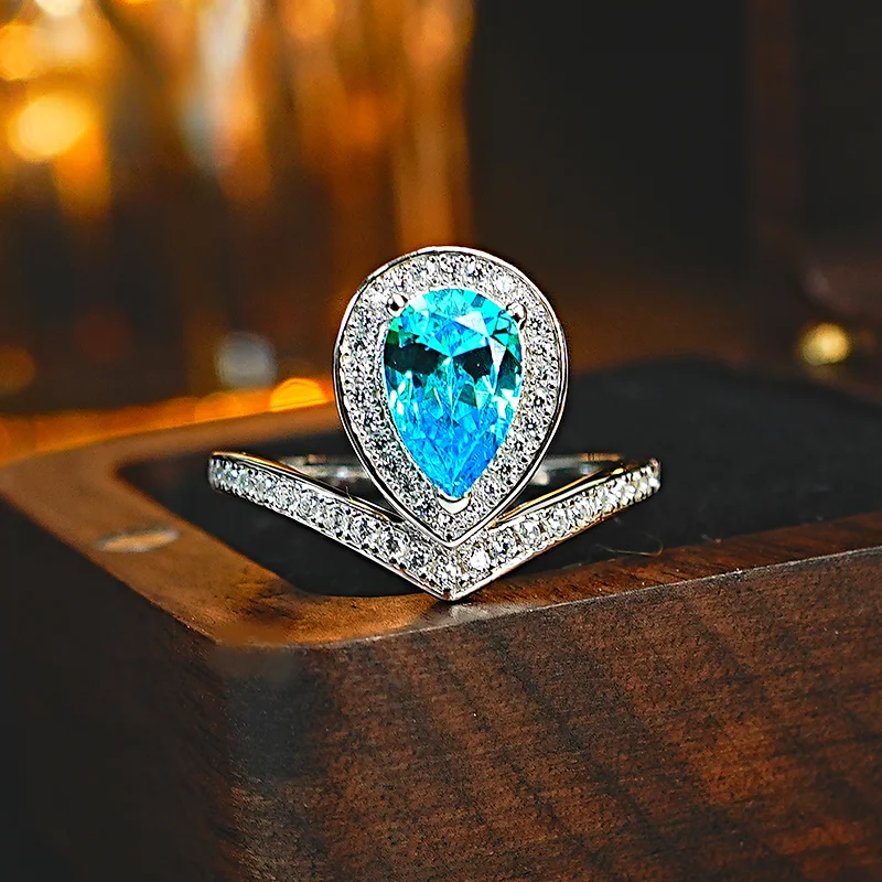 Light luxury niche Topa Blue Water Drop 925 Silver Ring with High Carbon Diamond Ice Flower Cutting Versatile Sweet Beauty