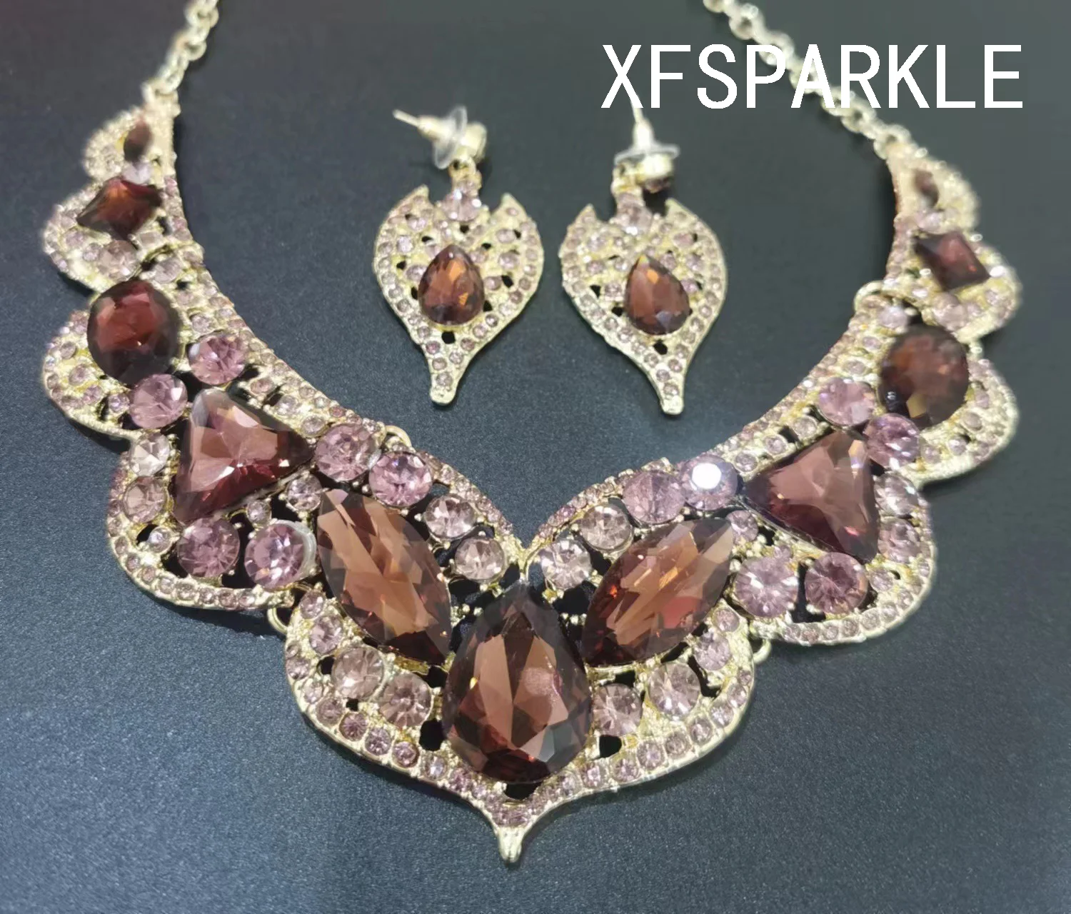 

2023 Over-the-top vintage necklace set women's luxury crystal party dress accessories