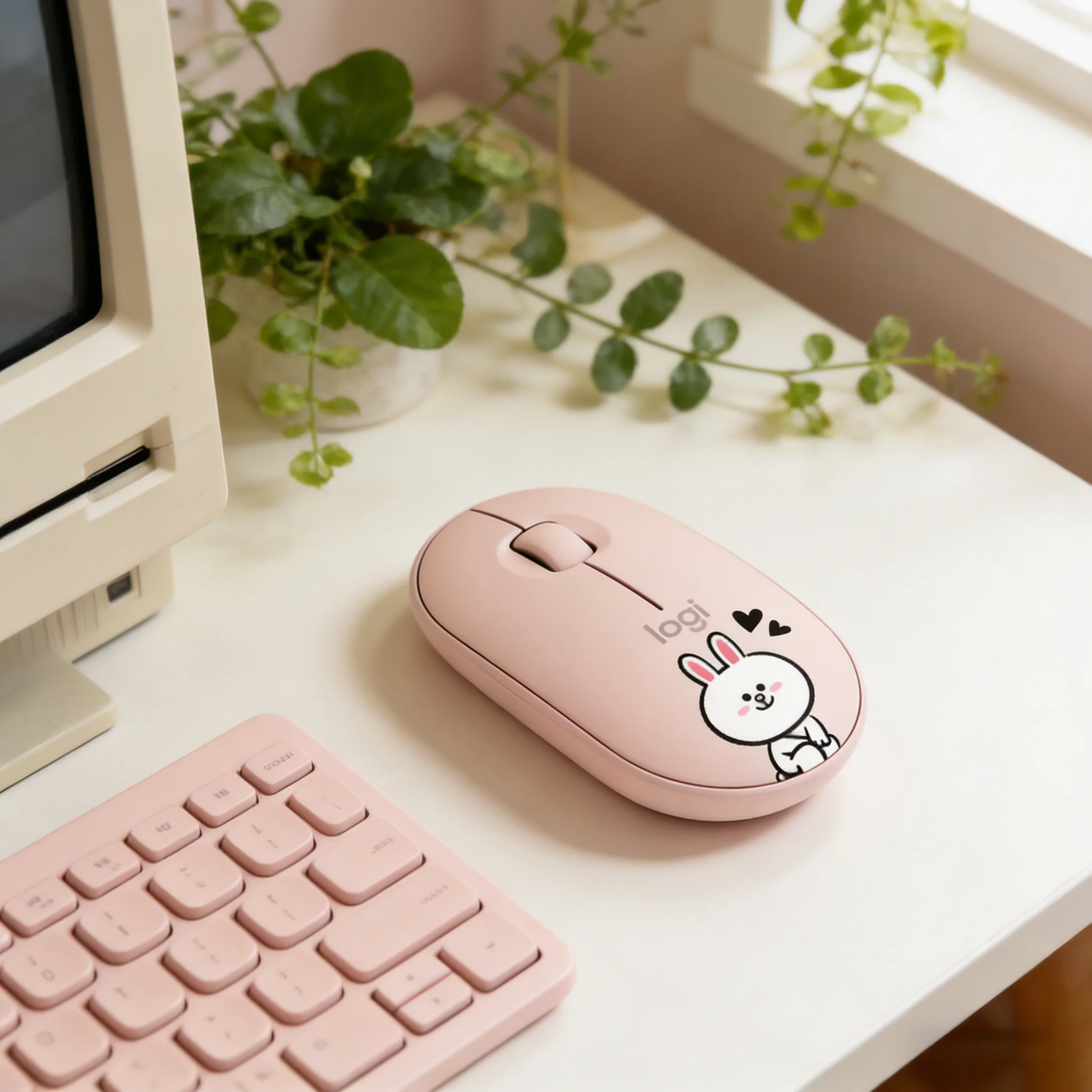 

Logitech M350 Silent Wireless Mouse 90% Noise Reduction Quiet Click For Office Library Home Laptop Desktop PC