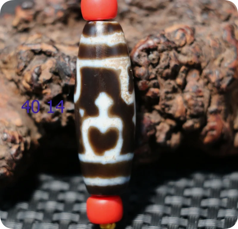 A Magic Energy Tibetan Old Agate Precious Bottle dZi Bead Totem Pendant