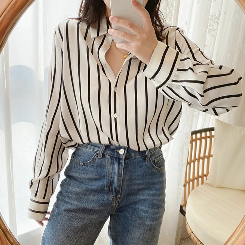女性用サテンストライプシャツ,ヴィンテージブラウス,シルク,ルーズ,ファッショナブル,長袖トップス,プリント,新作コレクション