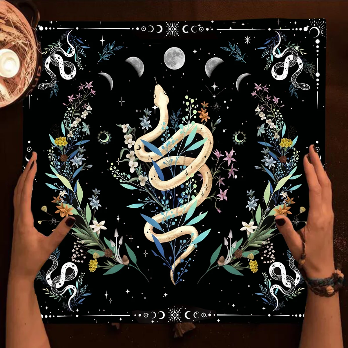 Divination Tarot Card Table Cloth Altar Cloth Moon Phase Flowers and Plants Snake Table Cloth For Tarot Witchy Home Decor Card P