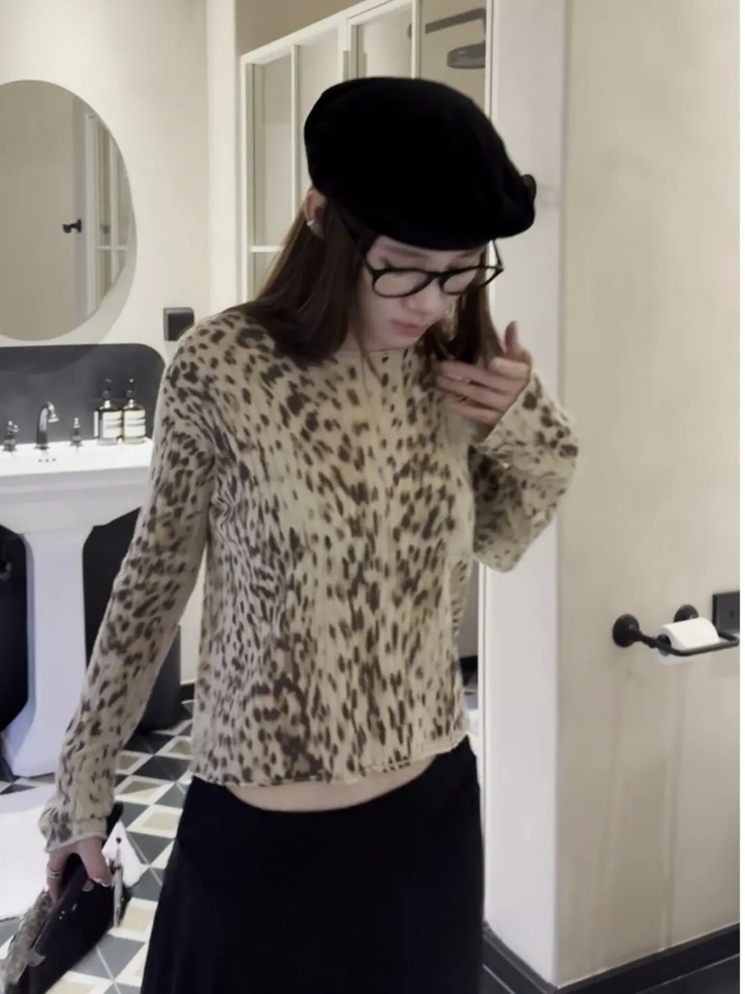 Retro Leopard Print Bell Sleeve Knitted Sweater Women's Casual Slim Fit Long Sleeve Overhead Top Comfortable Medium Softness