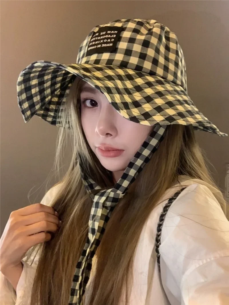 Ins Blogger Retro Plaid Tie Strap Eimer Hut Frauen Sommer Reise Vielseitig Fischer Hut Mädchen Mode Beliebte Breite Krempe Sonne Kappe – Detail 10