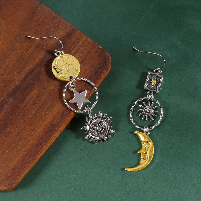 Greek Mythology Face Sun Moon Pendant Creative Design Women\'s Asymmetric Personality Pendant Earrings Party Gift Custom Jewelry
