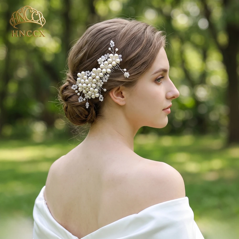 HNCCX Elegant Bridal Wedding Pearl Haircomb Hand woven Exquisite Ladies Banquet Dancing Party Everyday Hair Accessories HP05