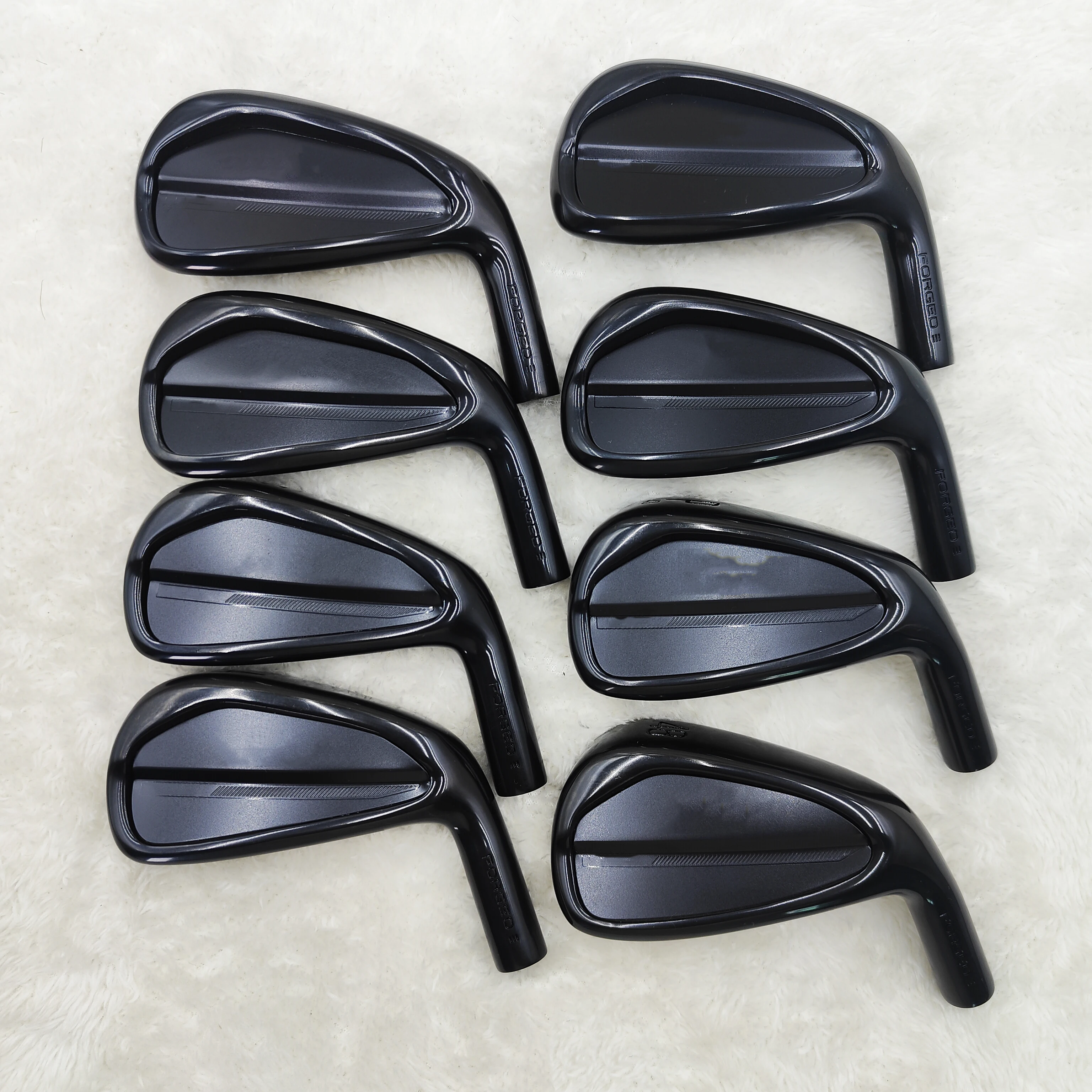 T 200 New Golf Club Iron Set Black (4-9/48/P - Eight Pieces)