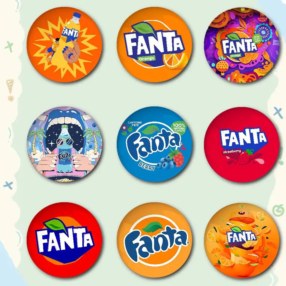 Yammy F-FantaS Abzeichen Mode Neue Hip-Hop Vielseitige Runde Metall-Abzeichen Cartoon-Pin Geschenk Großhandel