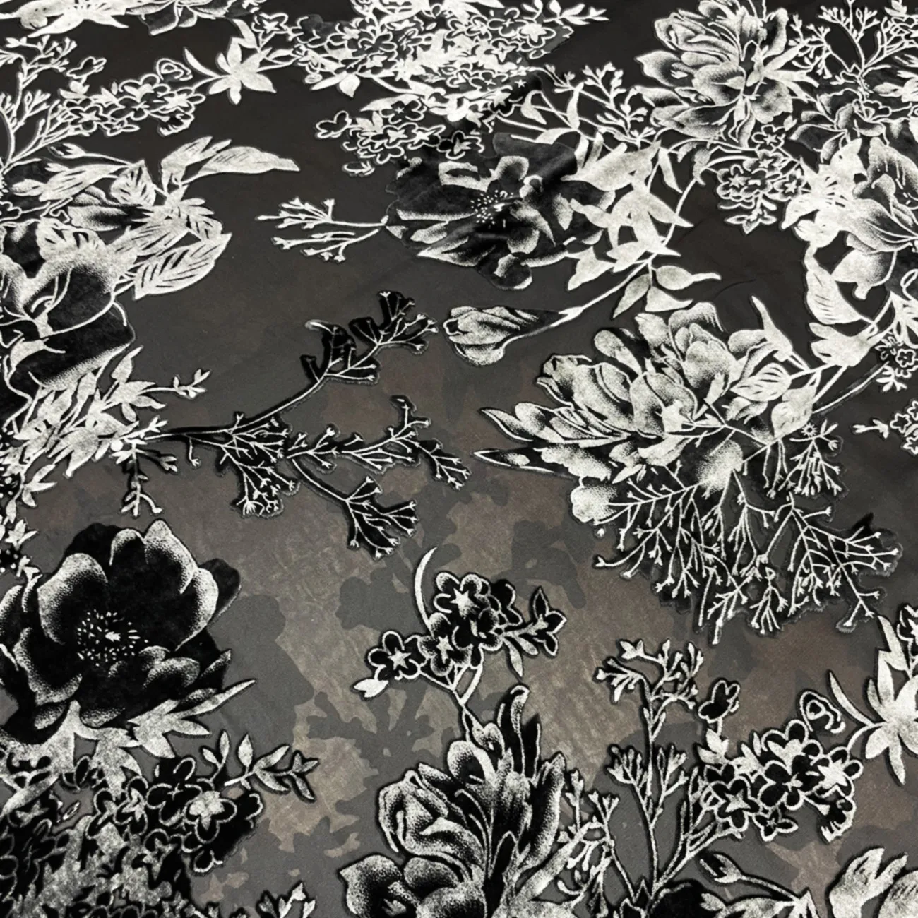 Silk Silk Wide Burnt Flower Burnt out Gradual Change from Black to Gray Velvet Chinese Style Traditional Dress Cheongsam Fabric