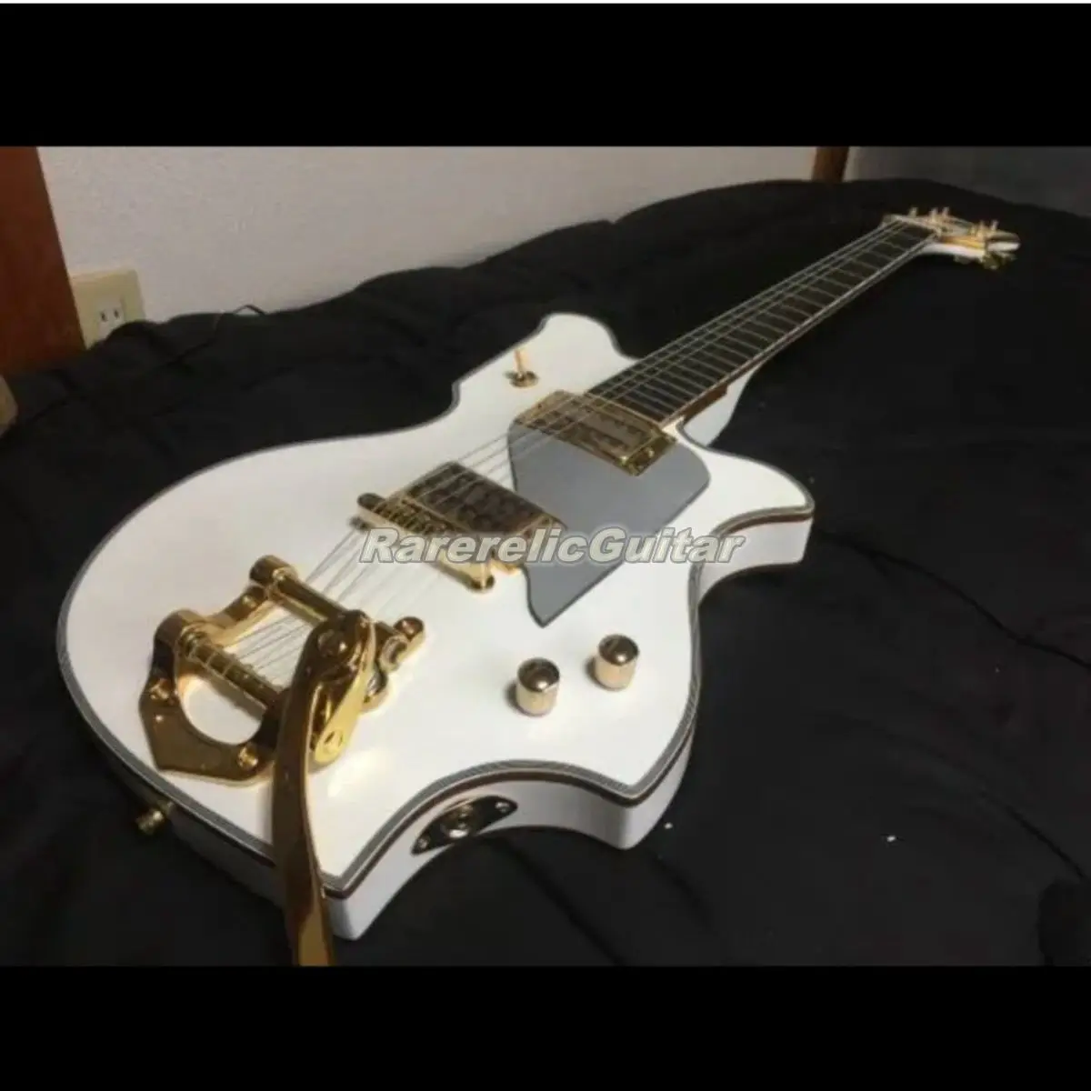 Rare Adrian Vandenberg MV 480 TOMOYASU HOTEI White Electric Guitar Bigs Tremolo Bridge Grover Tuners Gold Hardware Special Inlay