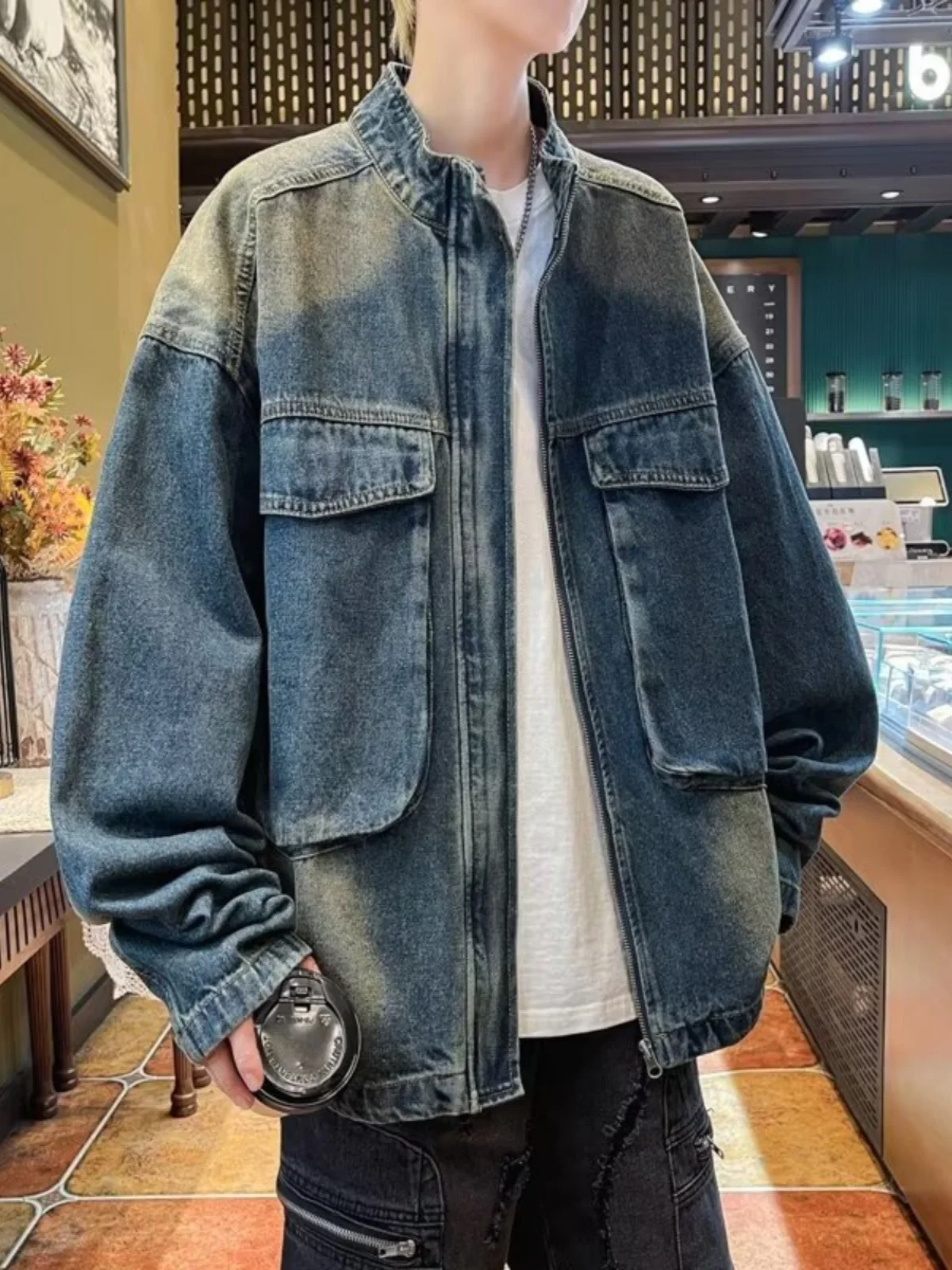 Retro Loose Large Pockets Cargo Denim Jacket For Men Spring Trendy Stand Up Collar Casual Zippered Jeans Jacket Top