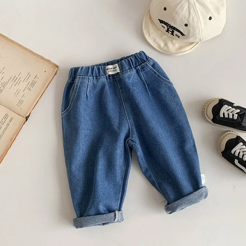 2024 New Denim Blue Versatile Toddler Baby Jeans Solid Trendy Korean Style Spring Children Boys Grils Pants