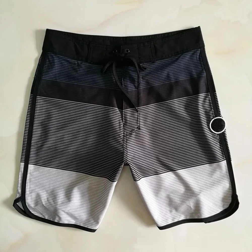 Short de plage imperméable à rayures pour homme, bermuda d'été, maillot de bain, grande taille, avec étiquette