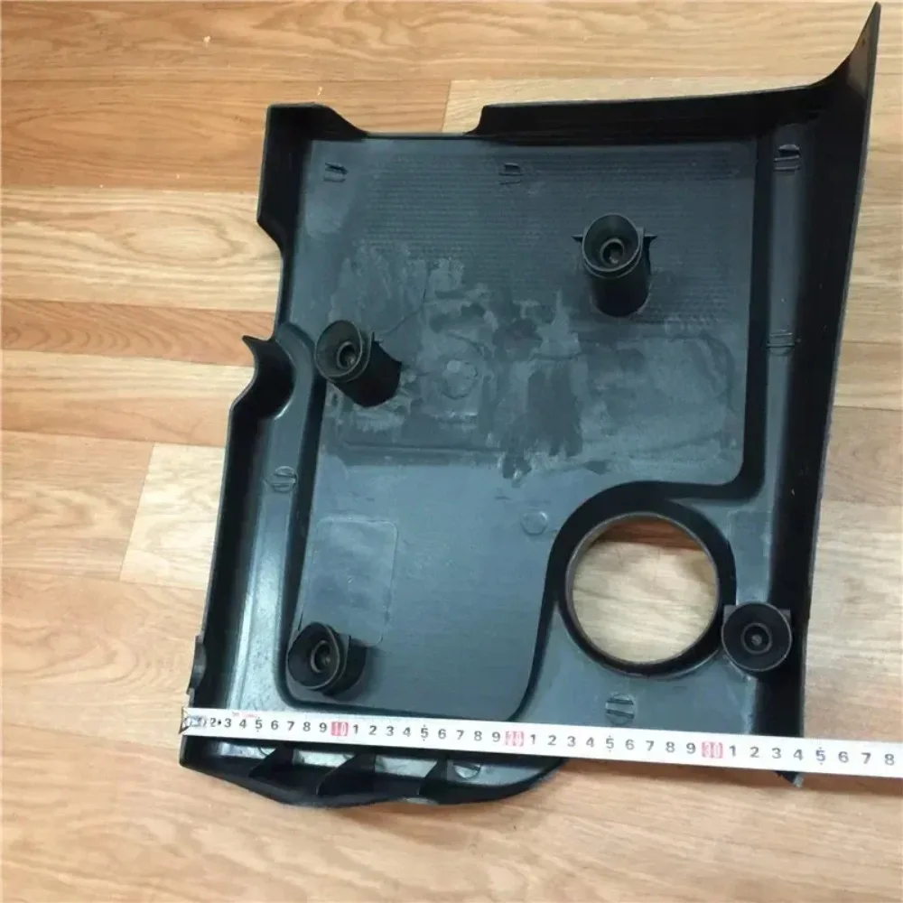 For Passat B5 Collar New 2.0 Engine Cover Upper Guard Plate Upper Cover Engine Upper Cover Auto Parts