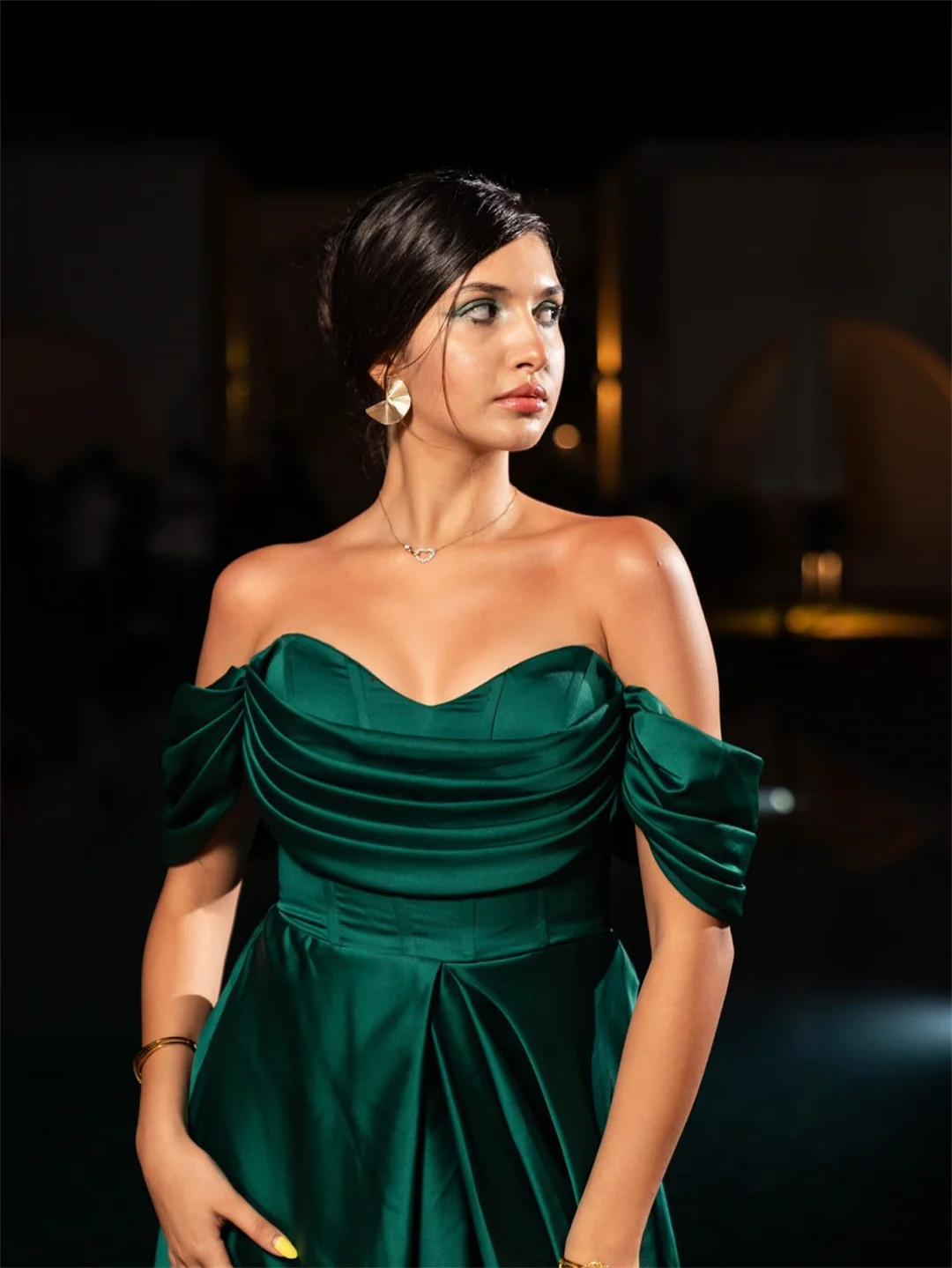 오프숄더 이브닝 드레스 여성 우아한 럭셔리 프롬 드레스 2025 맞춤 제작 A라인 민소매 웨딩 이브닝 드레스 파티