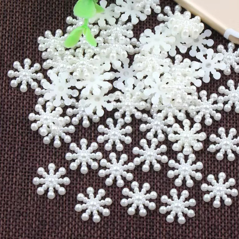 Handgefertigte 100 Stück Beige Perlen-Schneeflocken für Hochzeiten, Weihnachten und Feiertags-Flachdekorationen – Detail 2