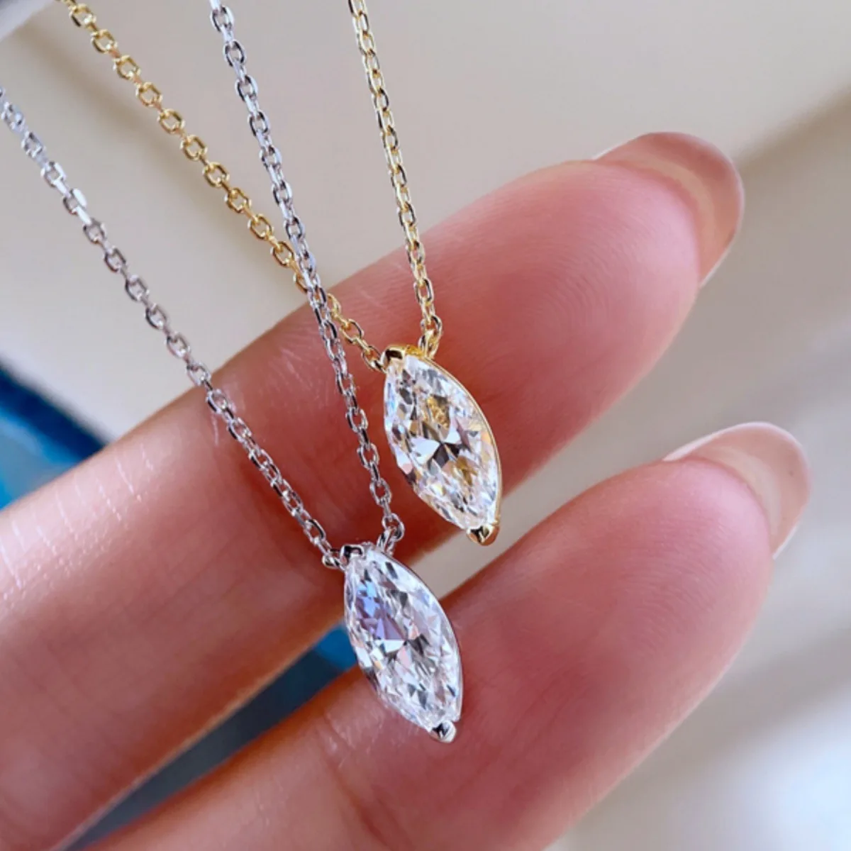 

Real 1 Carat D Color Marquise Moissanite Pendant Necklace 100% 925 Sterling Silver Sparkling Engagement Wedding Party Jewelry