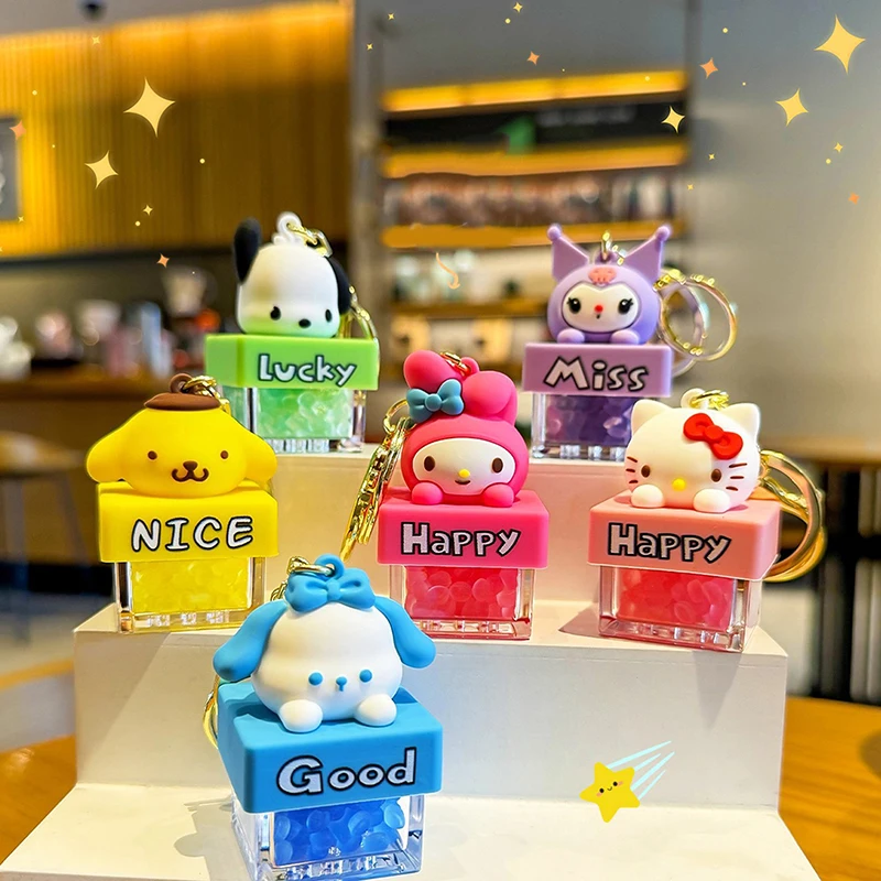 Sanrio พวงกุญแจมีกลิ่นหอมเรืองแสง Hello Kitty Melody kuchacco น่ารักกระเป๋าแขวนตกแต่งรถน้ำหอมของขวัญ