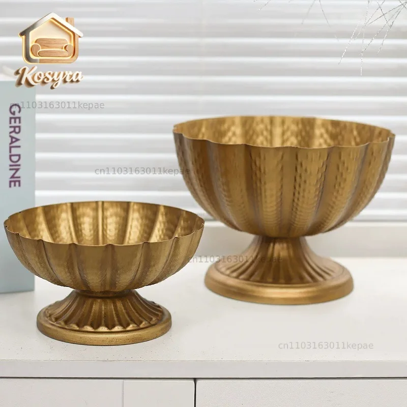 Cross-border American retro golden flower pot banquet desktop center decoration wrought iron flower ware floral arrangemen