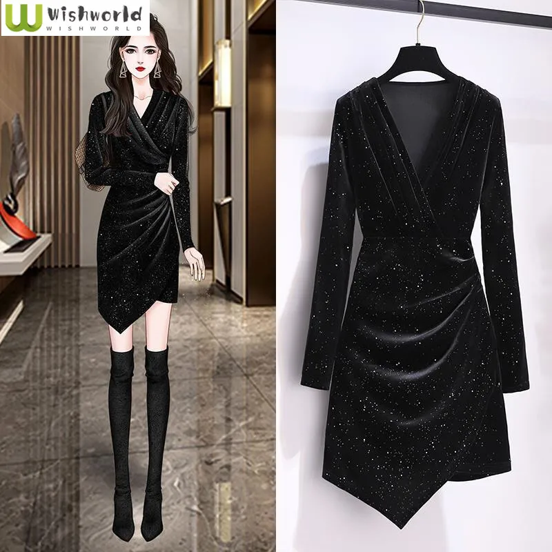 

Wrinkled Irregular Velvet Dress for Women's Spring and Autumn New Korean V-neck Slimming and Age Reducing Black Skirt