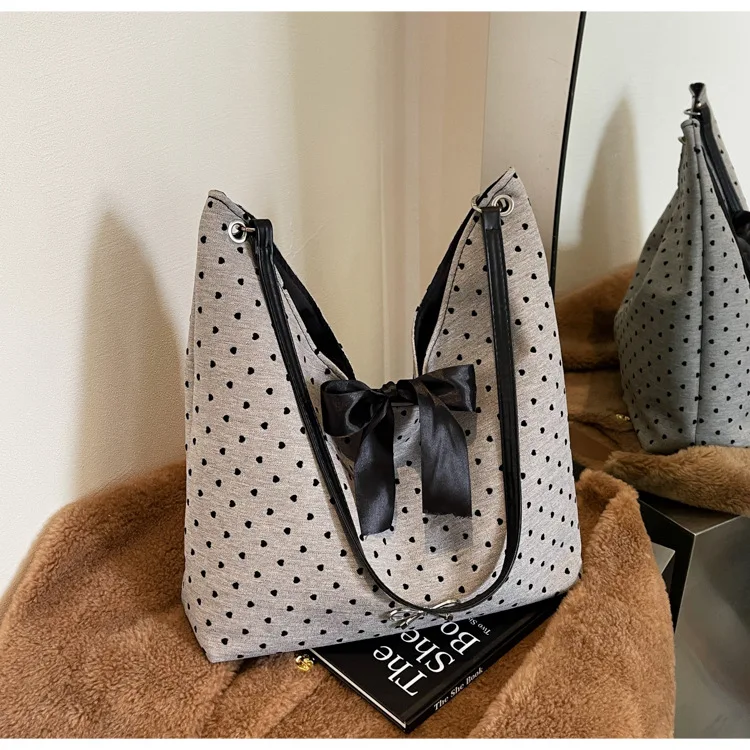 

Minimalist Polka Dot Tote Bag 2025, Large Capacity Shoulder Purse for Women, Lightweight Underarm Bag, Versatile Daily