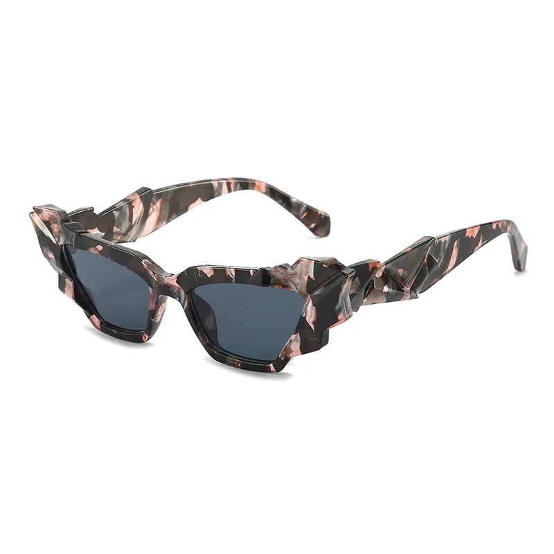 New Ladies Punk Cat Eye Sunglasses Women Unique Colorful Sun Glasses Female Fashion Shades Steampunk Eyewear Decorative Props