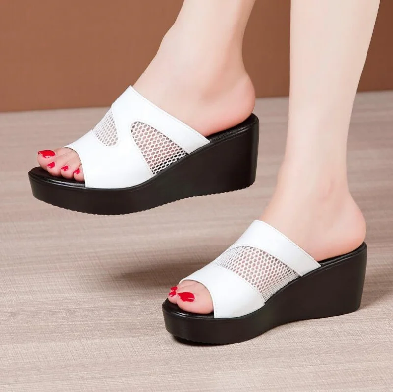

Small Size 32-43 Cutout Patent Leather Shoes Women Wedges Slippers Summer Outside Medium Heels Platform Slides Office Beach