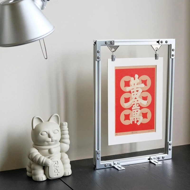 

Simple and modern aluminum profile photo frame hanging picture frame desktop ornament display pendant can be wall-mounted