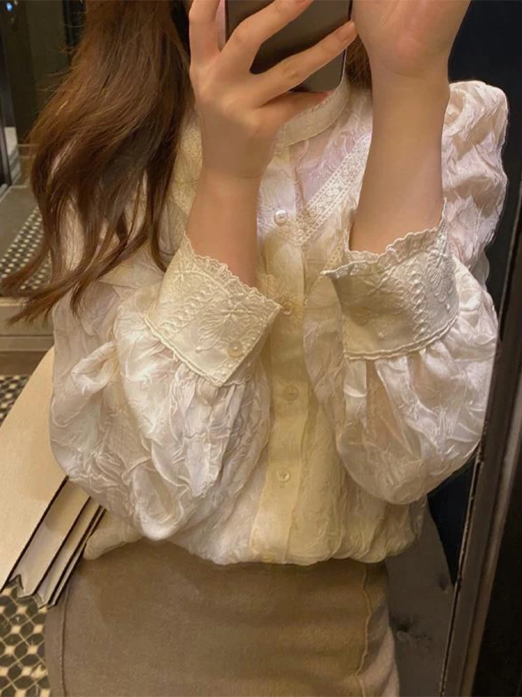 

Женская кружевная базовая блузка с длинным рукавом и воротником-стойкой, для ношения под пиджак, в европейском стиле, модная, весна-осень-зима