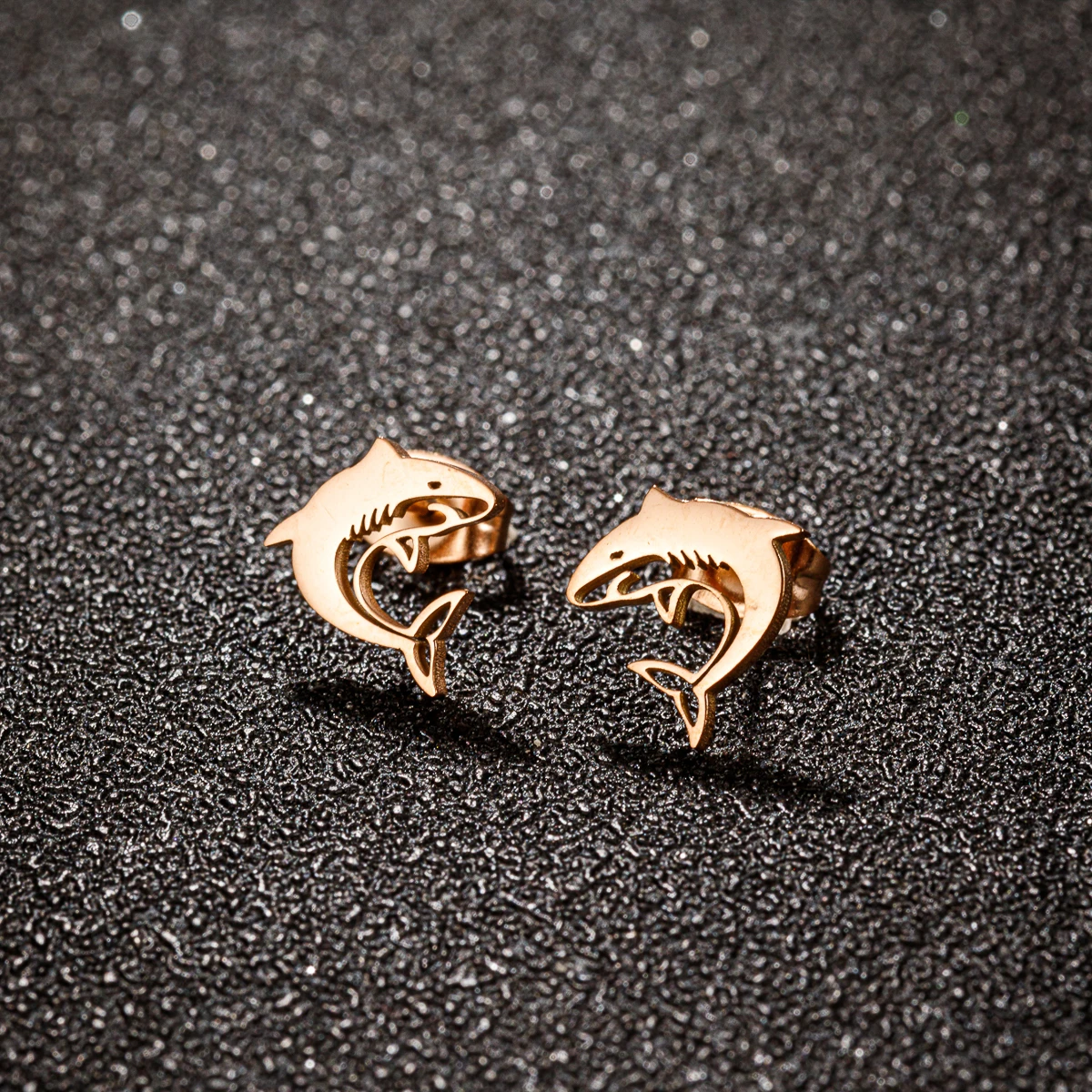 1 Pair Mini Cute Dolphin Studs Small Animal Earrings for Women Fashion Shark Ocean Animal Jewelry Gift