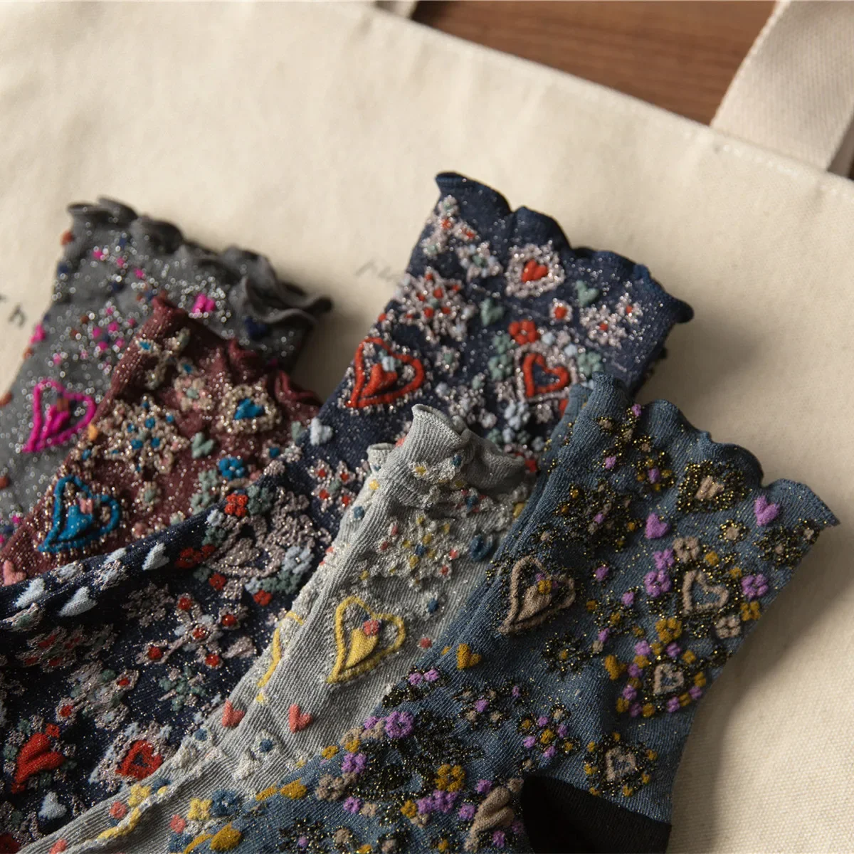

Harajuku Retro Women Socks Japanese Style Kawaii Cute Ruffle Socks Women Ethnic Style Embroidery Vintage Fashion Long Socks Sox