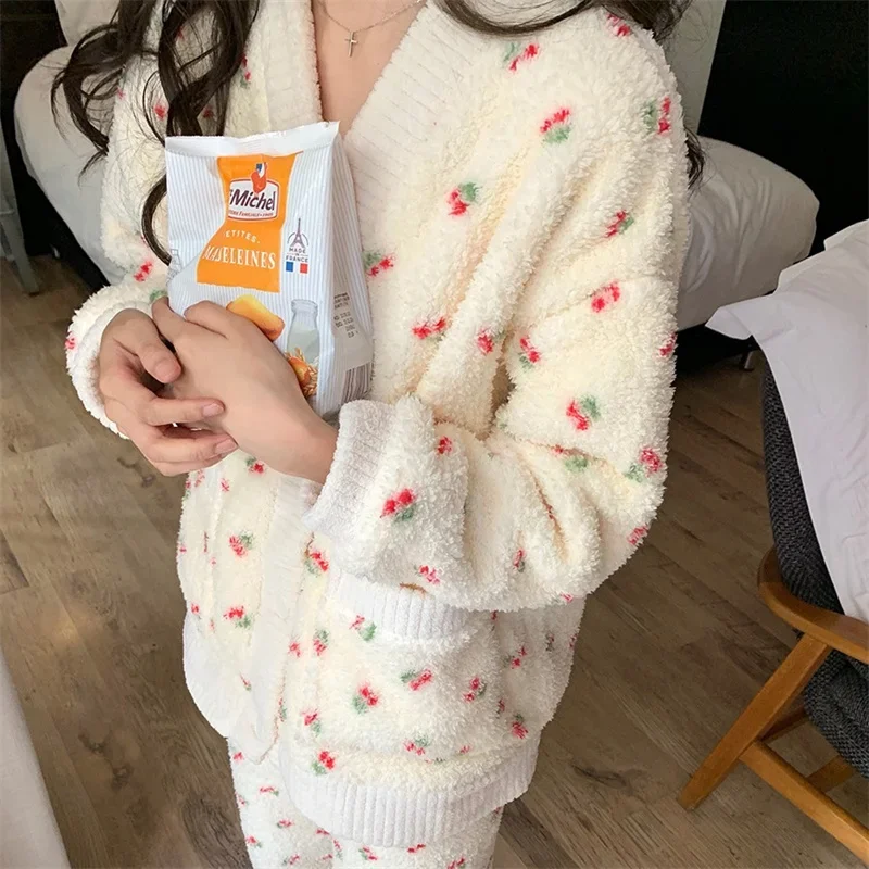 Women's Pajamas Warm Sweet Winter Flannel Home Clothes Female Cute Soft Sleepwear Set Thicken Lounge Nightwear Pijama Mujer