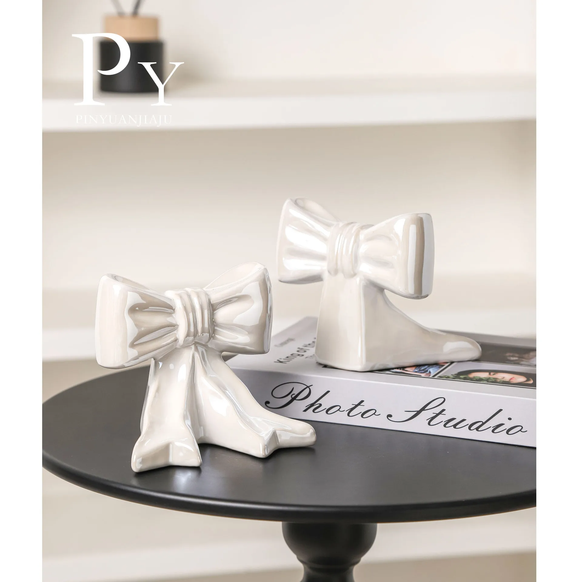 Ins Nordic Butterfly Vase and Bookend Creative Ceramic Art Flower Vase Living Room Desktop Decoration Bow Bookend