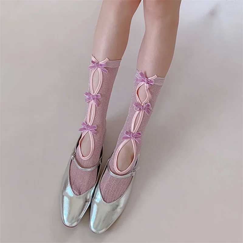 Women Lace Socks with Floral Embroidery Detail and Scalloped Trim Lightweight Breathable Mid-Calf Socks for Spring Summer