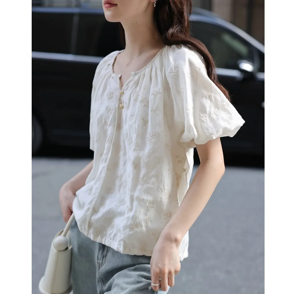 

Летняя одежда, новинка 2025 года, стильная ниша с рукавами-фонариками и короткими рукавами, дизайнерская белая рубашка с вышивкой для женщин