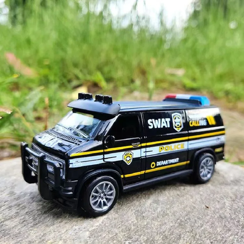 Mini 1:32 Alloy Miniature Diecast Rescue Vehicle for Kid Boy Pull Back Model Metal Fire Truck Ambulance Police SWAT Toy Car Gift