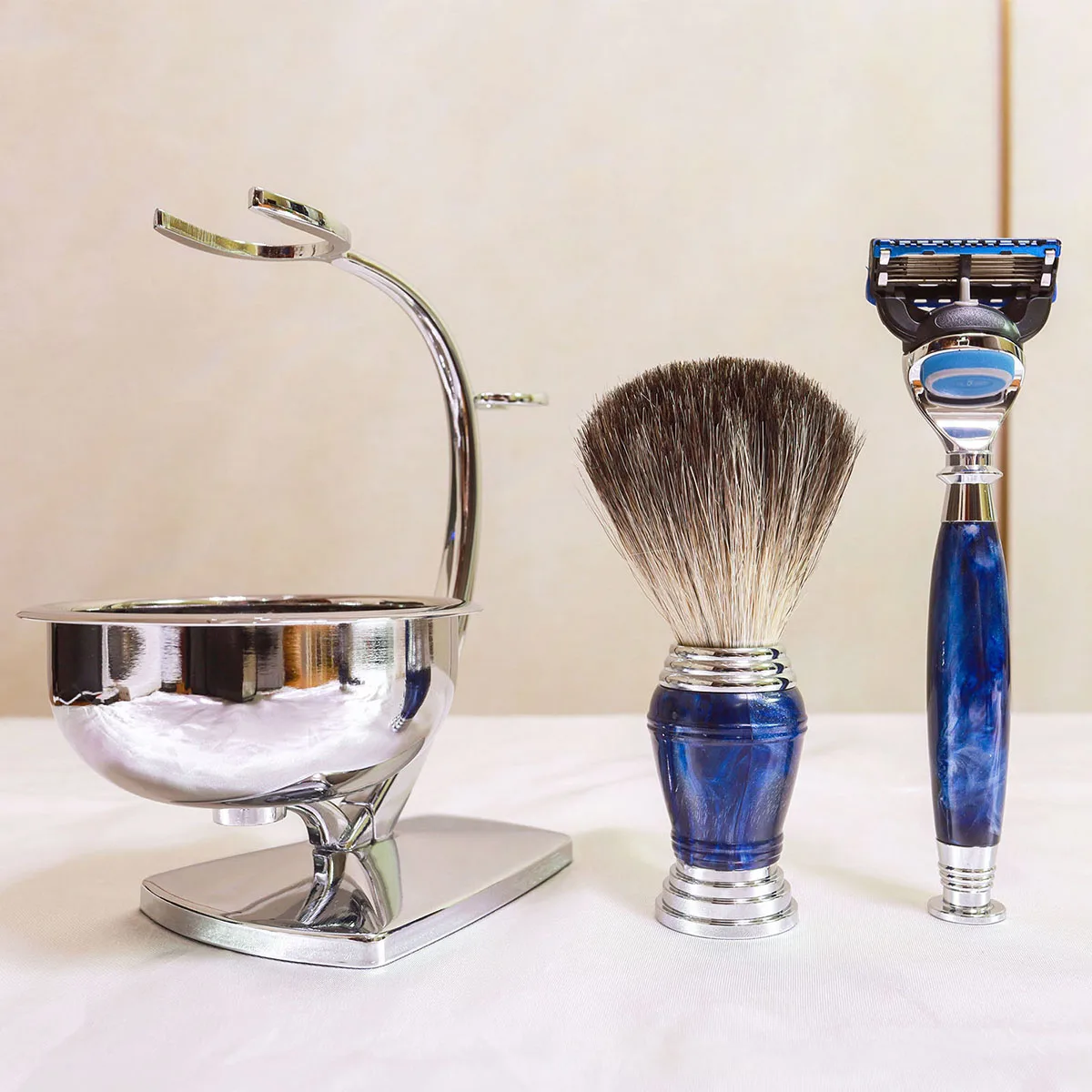 

Magyfosia New Royalblue F5 5-Layer Fusion Safety Razor Shaving Kit Barber Tool Accessories Unique Father's Day Gift for Men