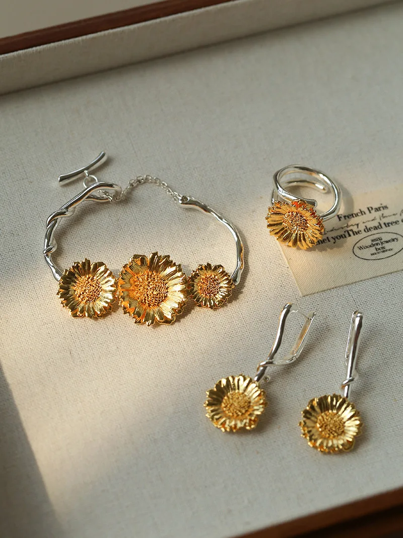 Brass With 18K Twist Floral Earring Women Jewelry Punk Designer Runway Rare Simply Gown Boho Japan Korean