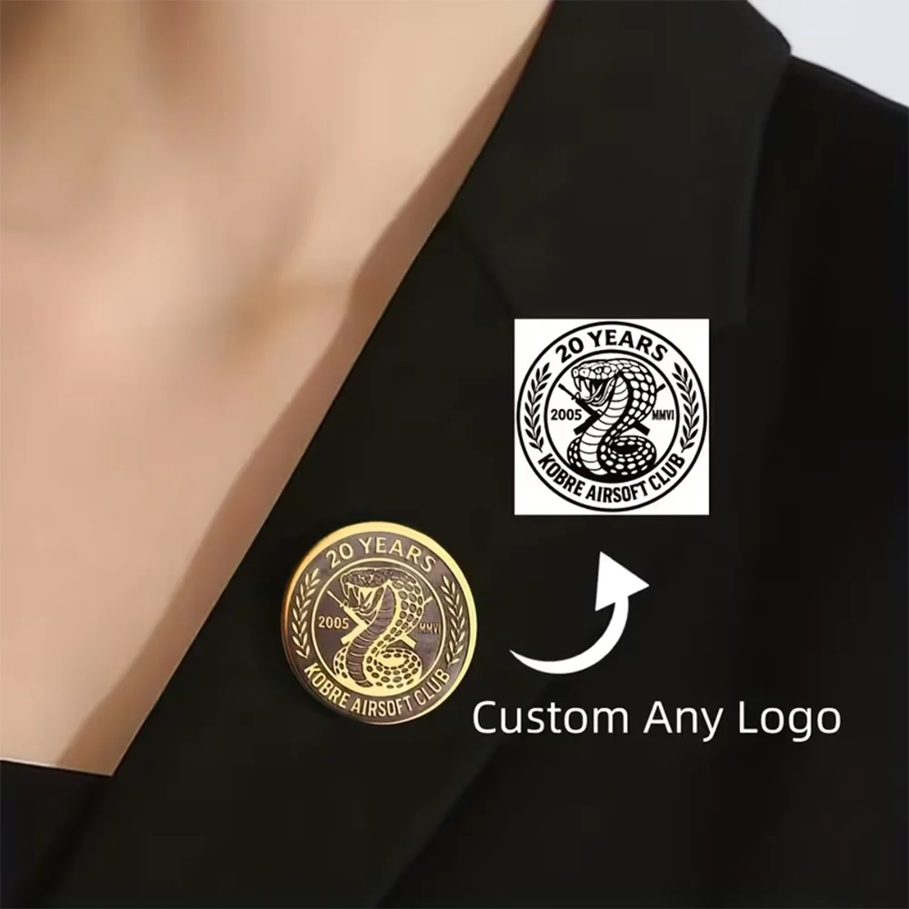 

Custom Carving Brooch Women Men Personalized Company Logo Employee Brooches Stainless Steel Badge Drawings Jewelry Birthday Gift
